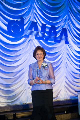 ARCS MWC Member Mary L. Snitch recognized with the AIAA Distinguished Service Award 